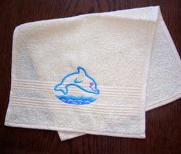 Ręczniki z haftem kremowy 1